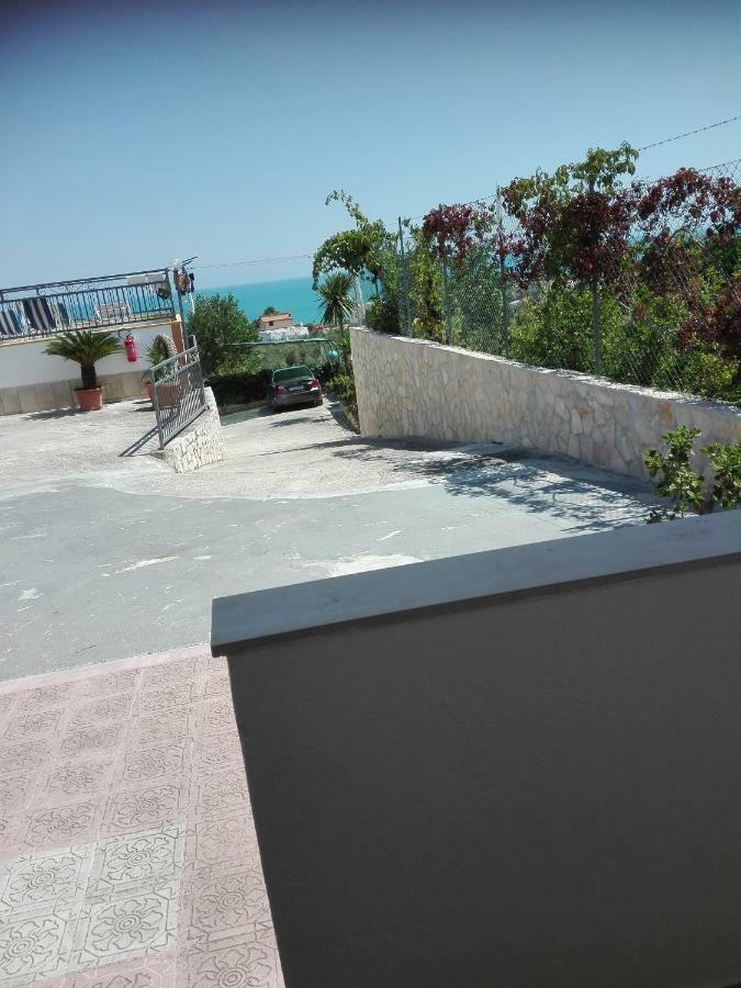 Villa Natura Sea View Vieste Eksteriør billede